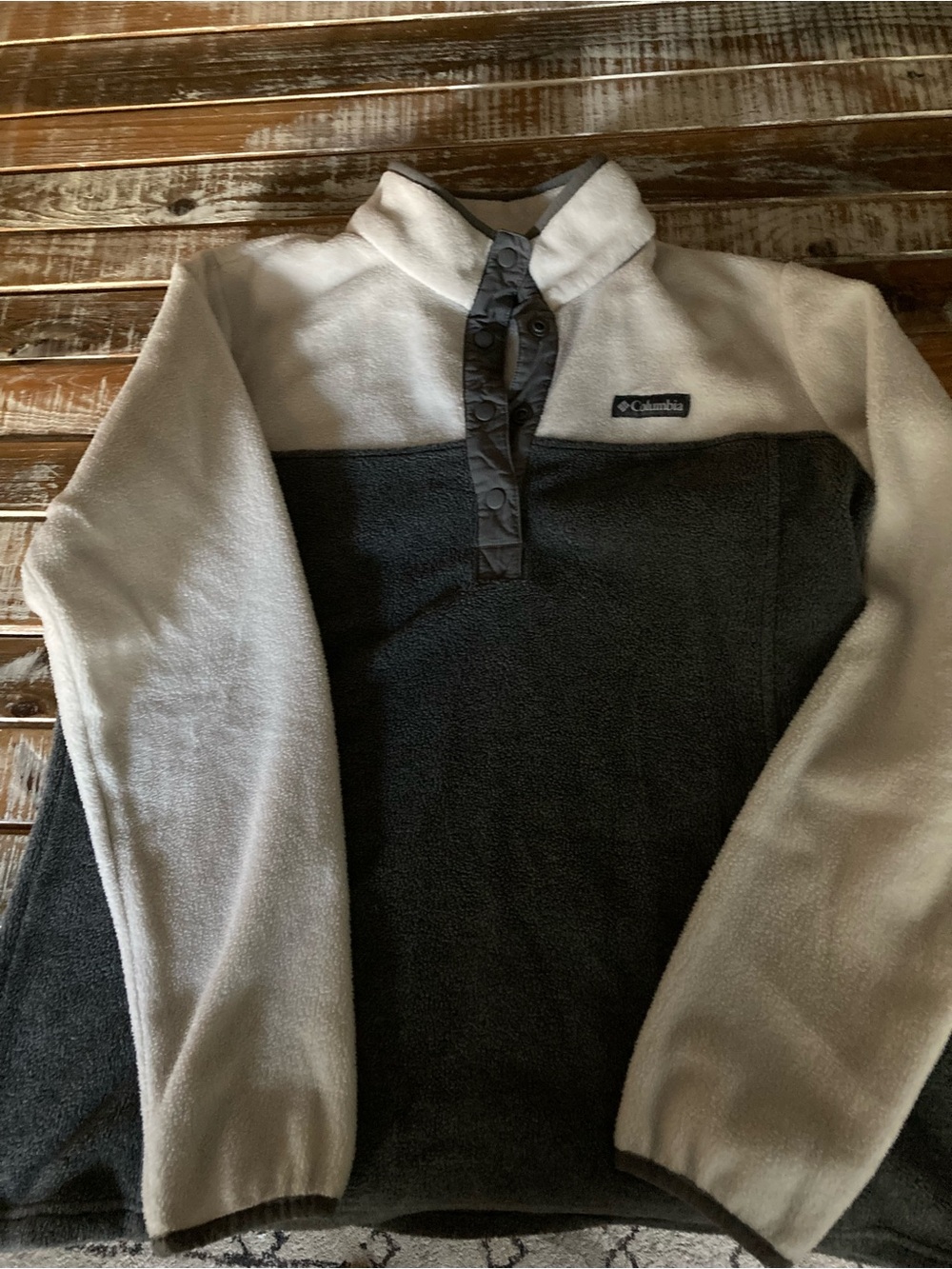 Columbia Fleece Pullover - Cream & Light Gray with Blue Trim